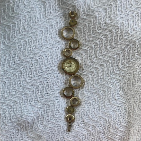 gold fossil watch - Picture 1 of 5